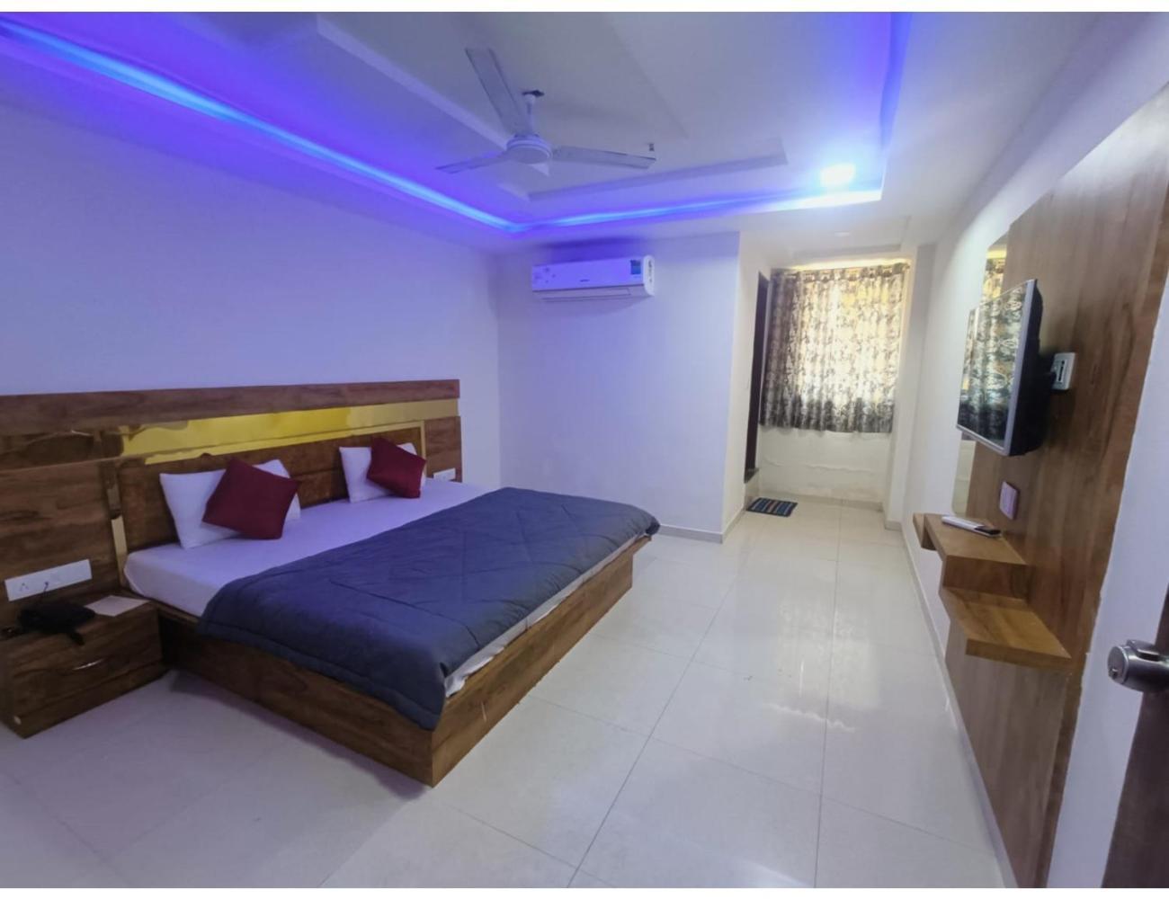 Hotel Paradise, Naroda Ahmedabad Exterior photo