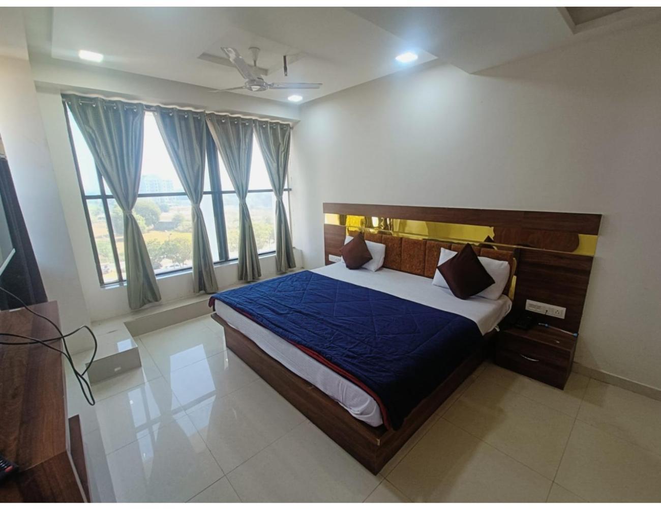 Hotel Paradise, Naroda Ahmedabad Exterior photo